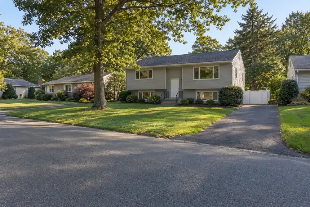 Illustration of a typical residential street in the Lake Grove, NY area